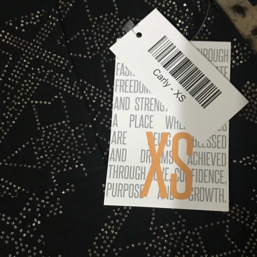 Lularoe Elegant 2016 Carly - Picture 2 of 7